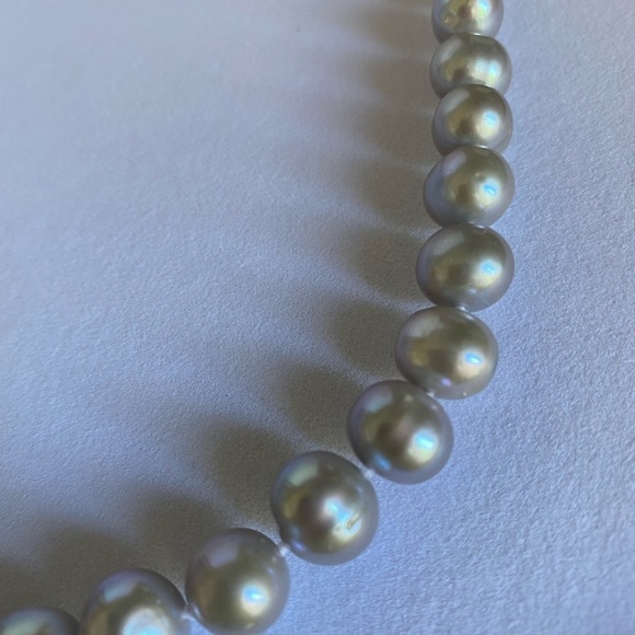 Natural platinum color fresh water knotted pearls - Picture 6 of 9